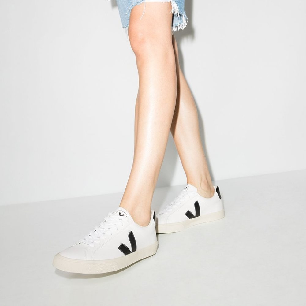 VEJA Esplar low top leather sneakers